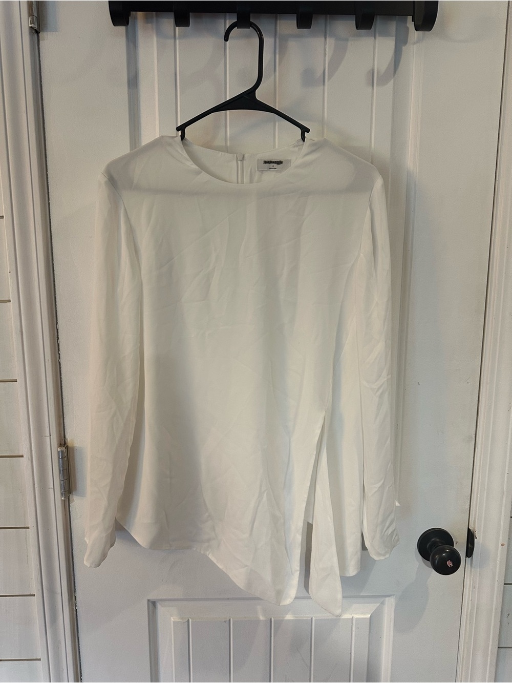 Aritzia Babaton Tadema Long Sleeve Blouse in white